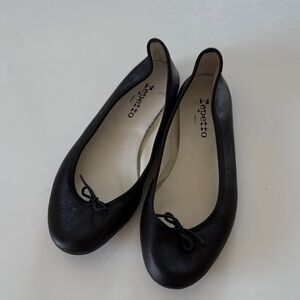 Repetto Classic Black Leather Flats